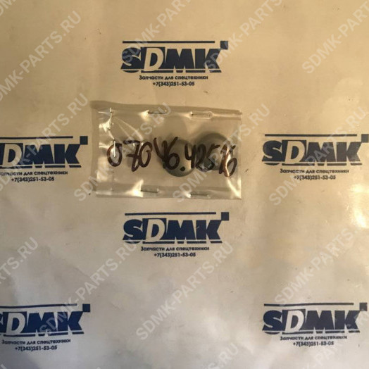 Заглушка KOMATSU PC200 07046-42516