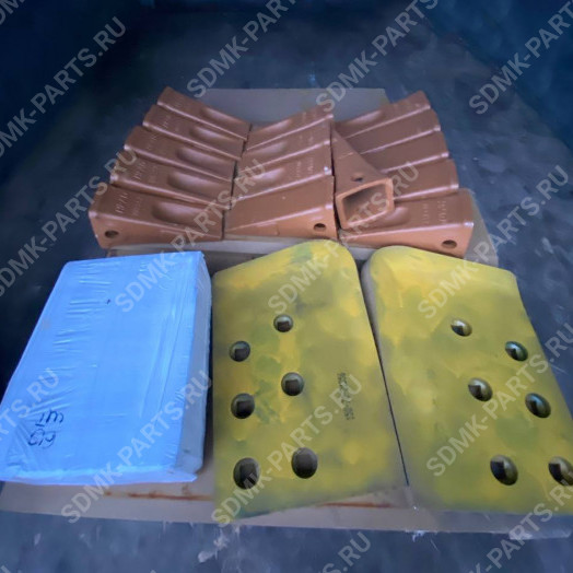 Бокорез левый SHANTUI SD-23 150-70-21356