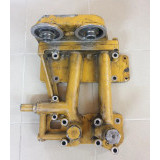 Корпус фильтров KOMATSU D355A 6127-51-5504 Корпус фильтров KOMATSU D355A 6127-51-5504